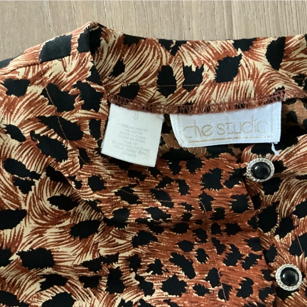 Vintage Animal Print Button-Up Blouse - Picture 3 of 5